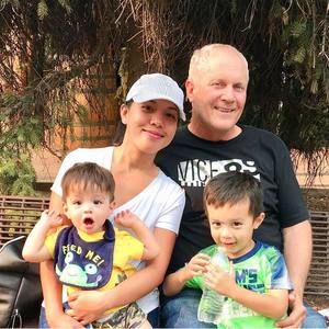 Meet your Posher, Louchie ann